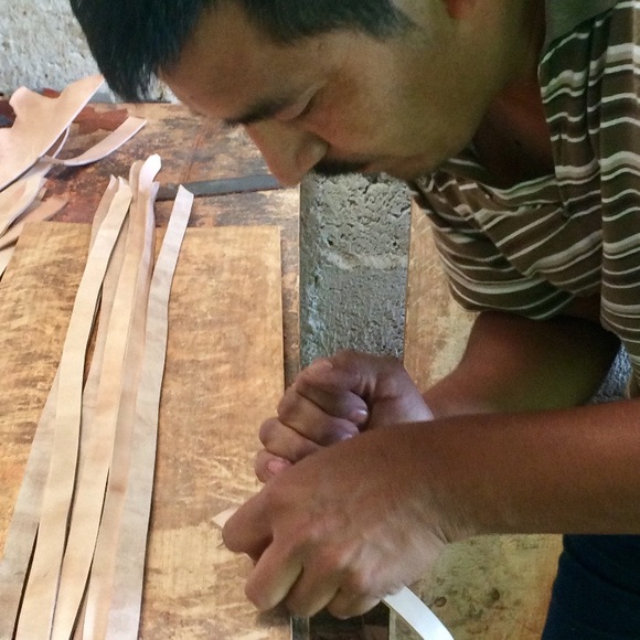 High Quality Handmade Leather Backpack From Mexico - Picture 3 of 4